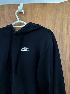 NIKE BLACK HOODIE